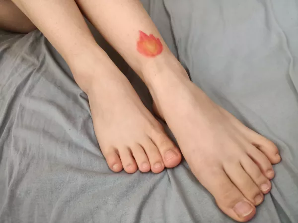 What do you think about my foot?? by rosaquarts