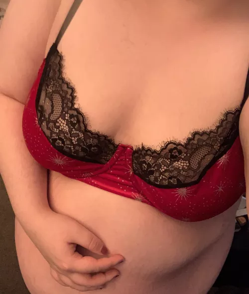 What do you think of my new bra? Should I wear red more often? 💋 by highwayt0heaven