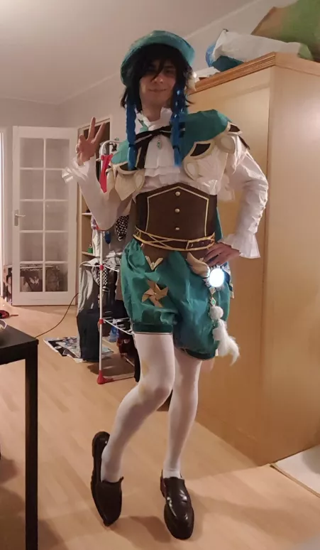 What do you think of my Venti cosplay ? :3 by Pybou