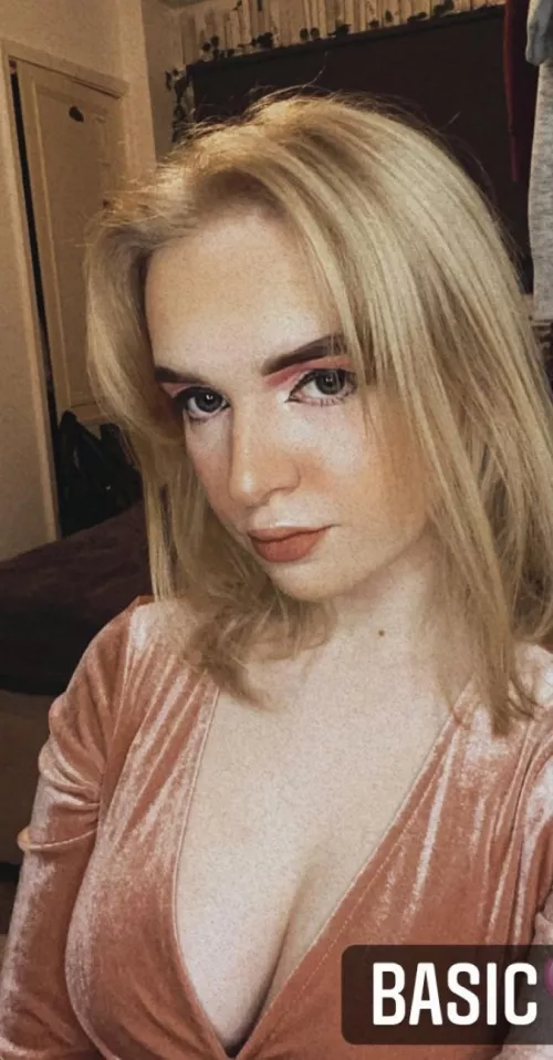 What do you wanna do to me ? by VIER_5