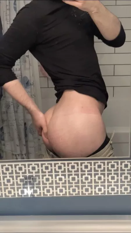 What do you wanna do to me? by Broanon20