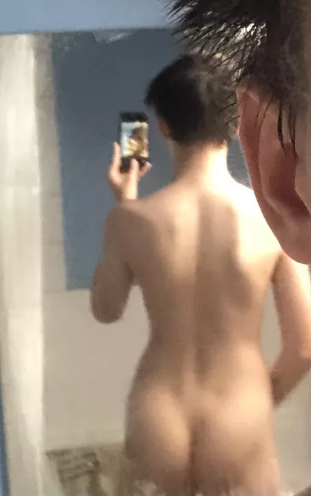 What do you want to do to my 18 yr old ass? by Twink_happy_priiide