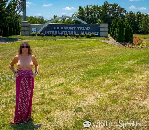 What does a bad Kitty do when she goes prowling around town?? Stay tuned to find out 😺 by Kitty__Sprinkles