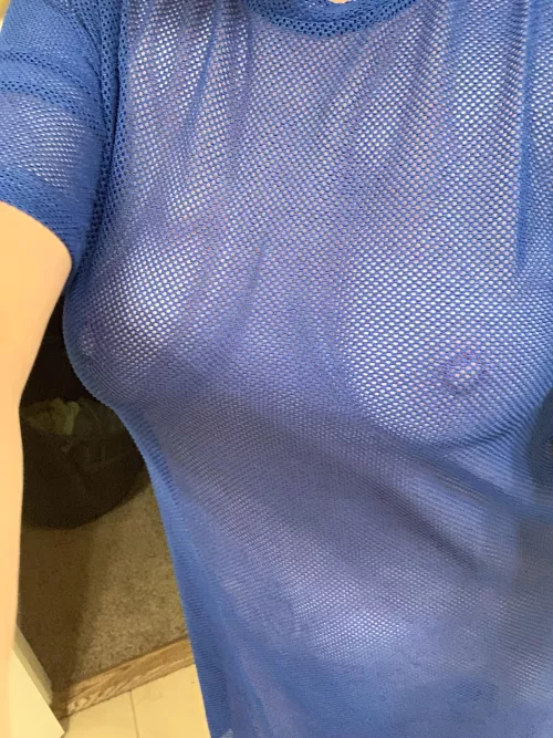 What I wear when hubby has friends over on game day… by coverthesetits