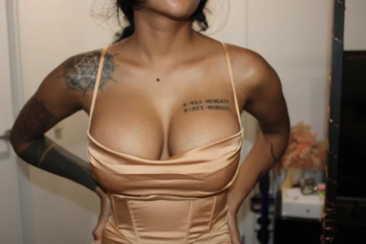 What I’ll be wearing right before I fuck your husband 😈