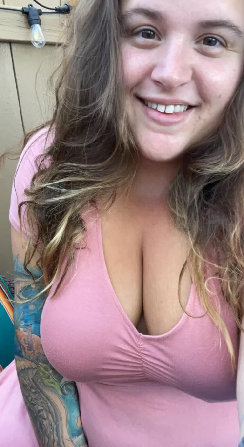 what is it that grabs your attention? by handful_heather420