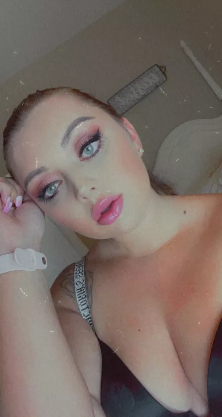 What look should I do next? by goddessarabel