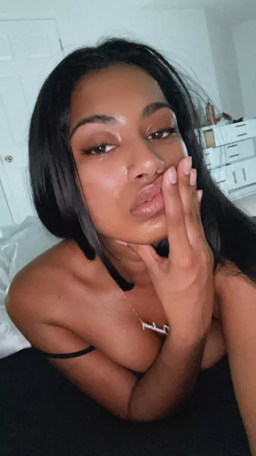 What makes you fall deep in love?? by natmerdomlie