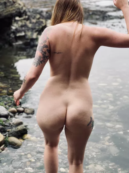 🖤What makes you feel free? by KatNelipot