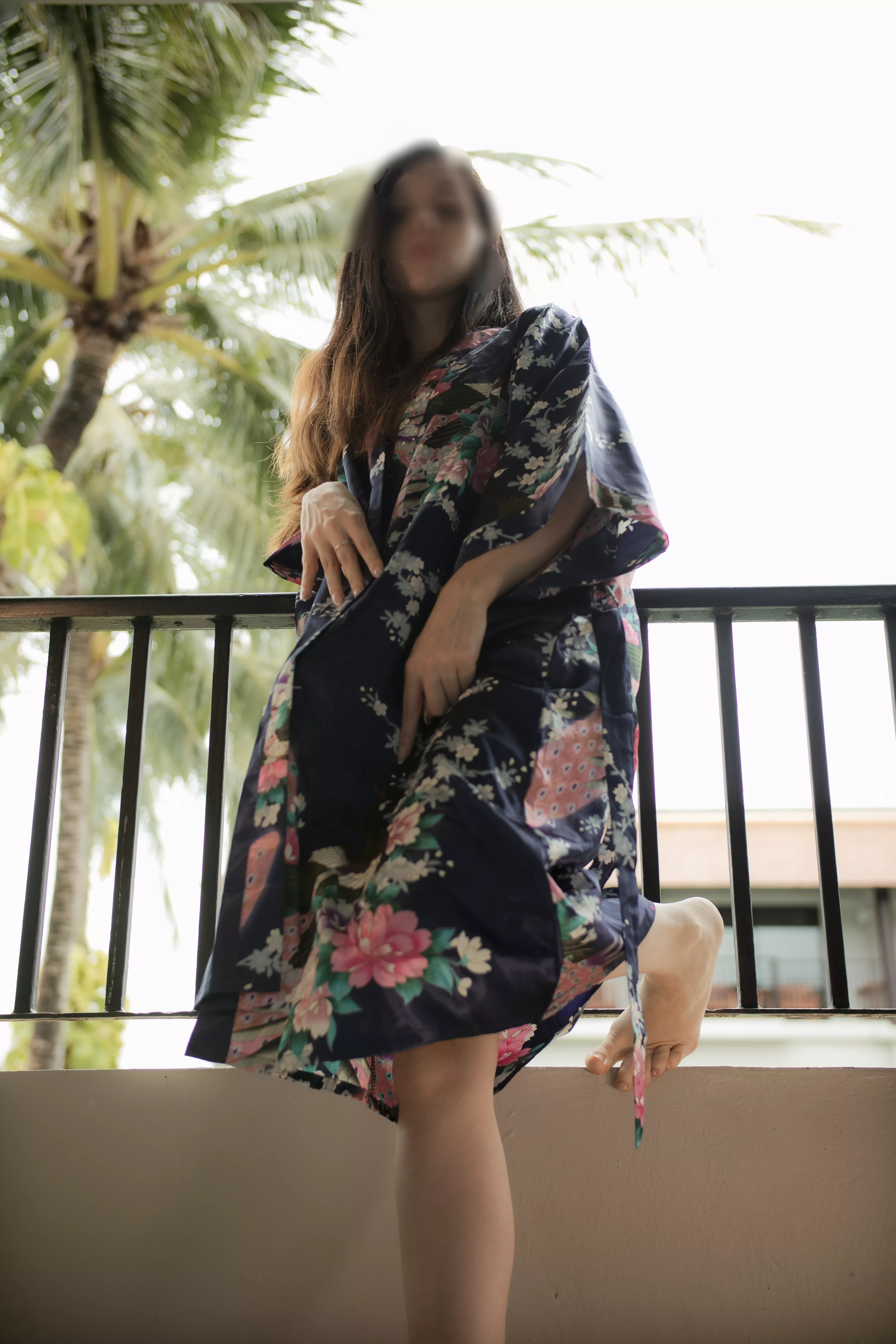 What oh what could I be hiding from the neighbors? Do you think I gave them a reveal? posted by YesAmelia