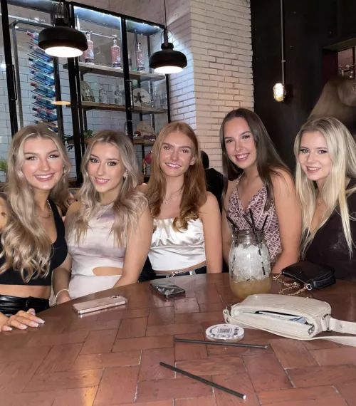 What one by mdhdchdh