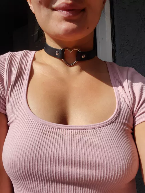 What other chokers do you recommend? by VivaciousVixen97