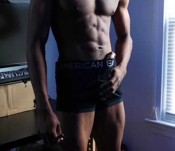 What rae ykur eyes drawn to? by milksopdefinitive