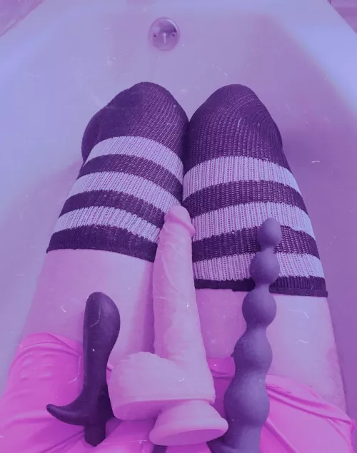 What should I play with tonight? by secret_sissy_Brandi