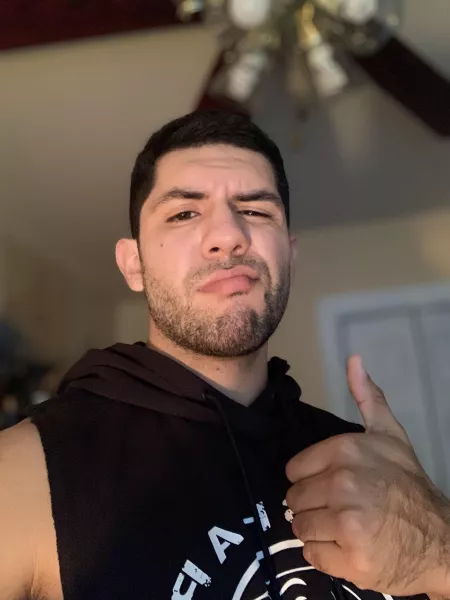 What up man :) by thirtylookingmf