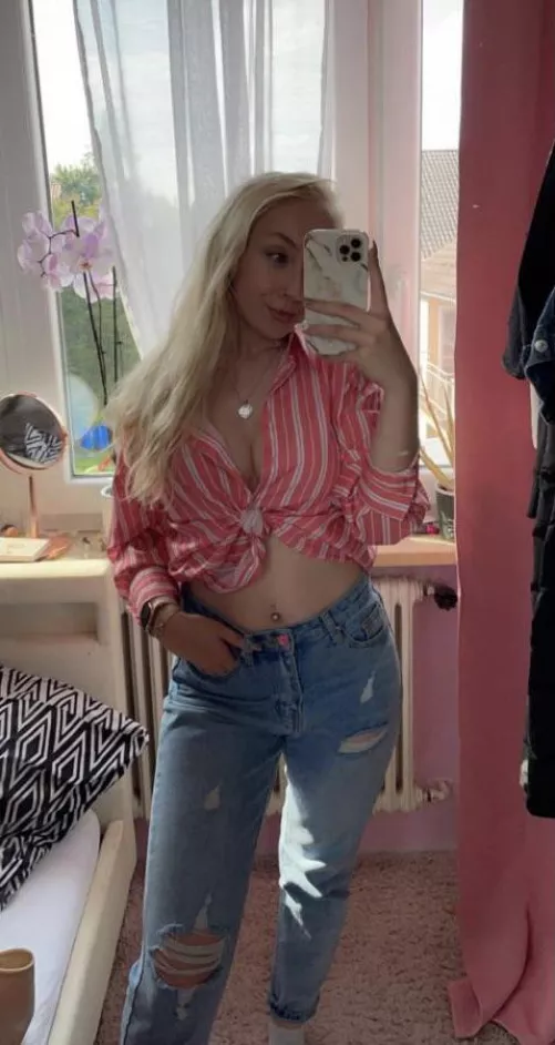 What would u do with me on our first date ? 😈wrong answers only by PlunkKylie