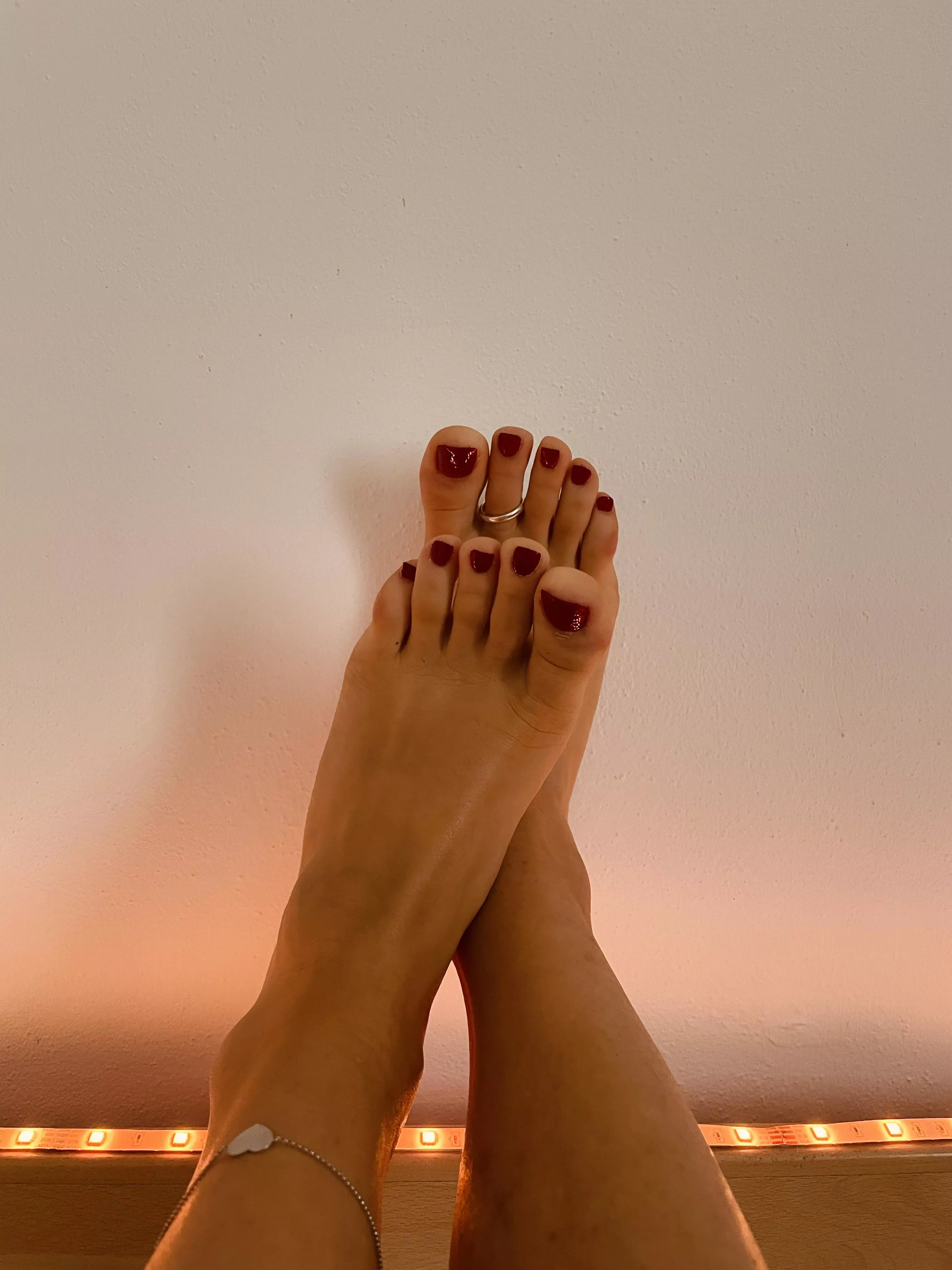 What would you do if you had them all to yourself ❤️ posted by heidihotfeet