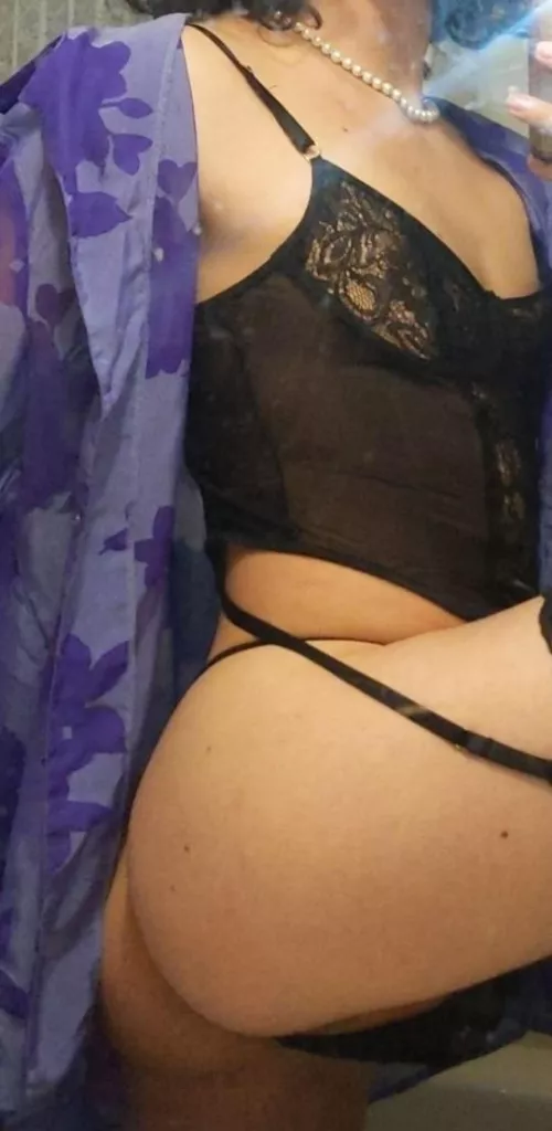 What would you do to me ? 😋 by josieslutt