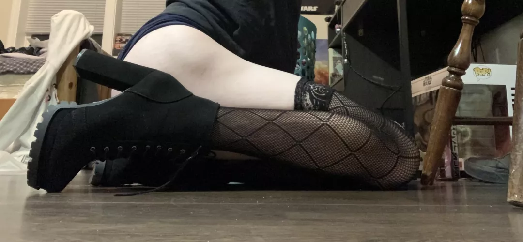 What would you do to me if I was your GF? by EgirlFtoy6979