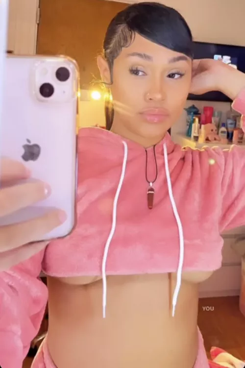 What would you do to this Dominican slut? by yayathejawn