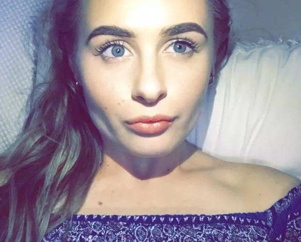 what would you do to this sexy milf and her DSLs? (no limits) (20) by BrownPsycho