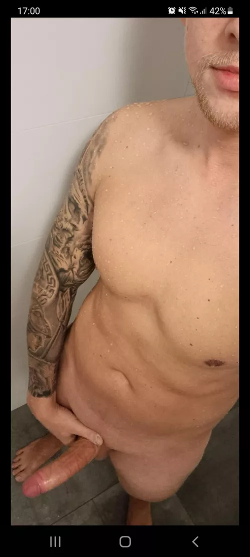 What you think? (m) by DwanyeWestNL