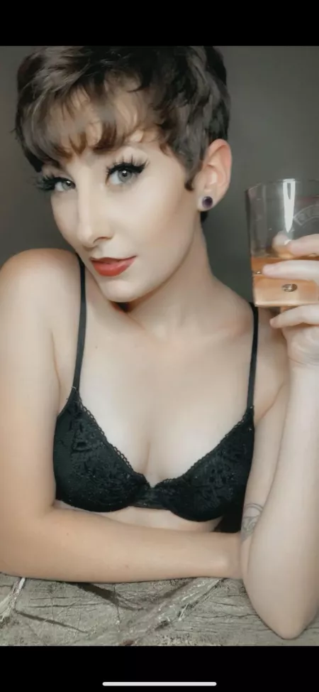 Whatcha sippin on? by Shibari_kitten1