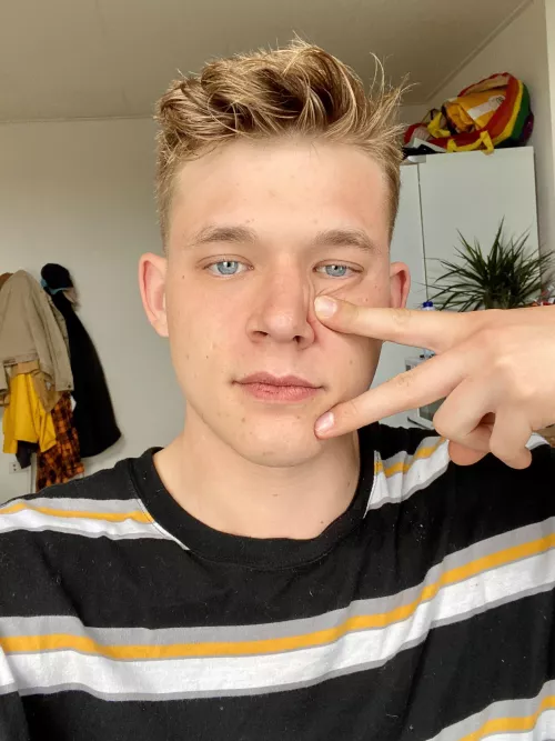 what’s happening queerio’s? by Commander-Cunt