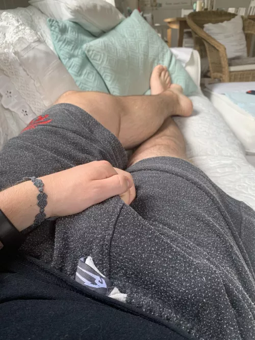 What’s hiding here? by CorrectArtichoke1427