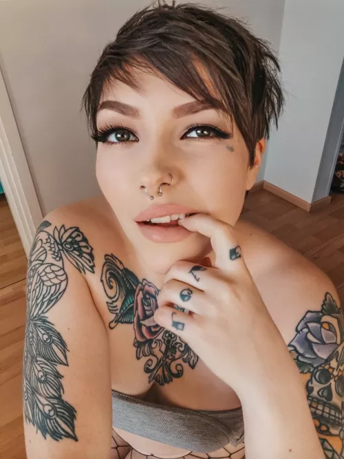 What's in my mind, can you guess? 😈 by NastyNita