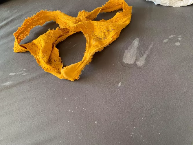 What’s the best way to start sharing panties? Is sharing sheets a thing? 👀 by DadStash