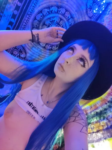 What's the first thing you notice? by xdream_scapex