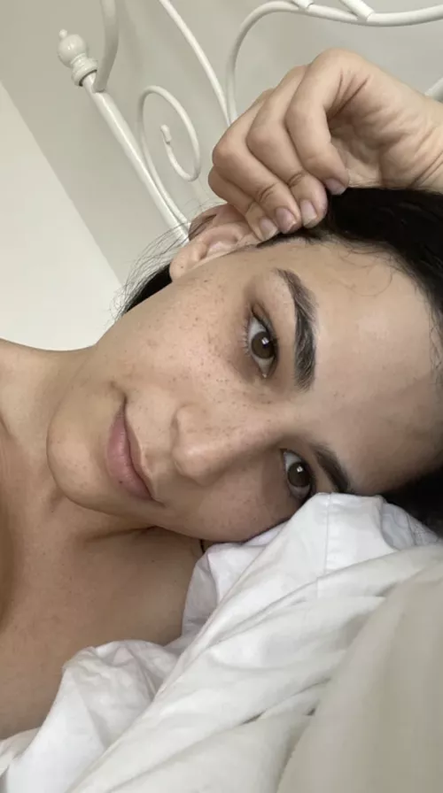 What's the first thing you think of when you see me? c: by maya_hxo