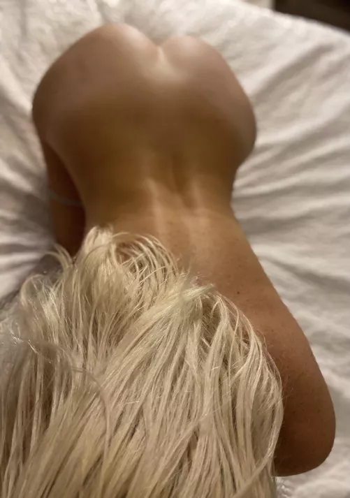 What’s this little blondie up to? by sexyfitflcpl