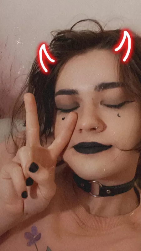 ✌️😈 what’s up by Megasussy