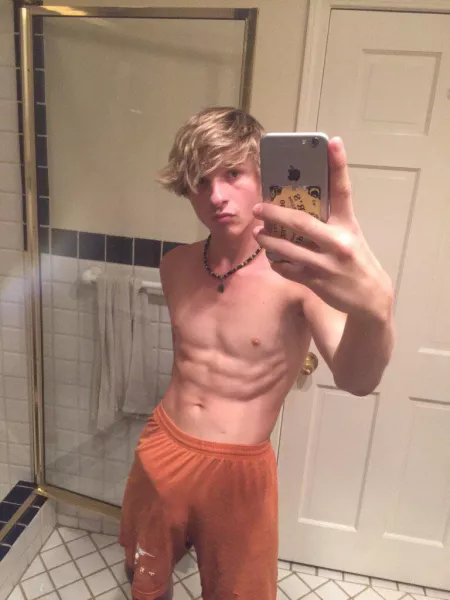 What’s up? by huntsmeat