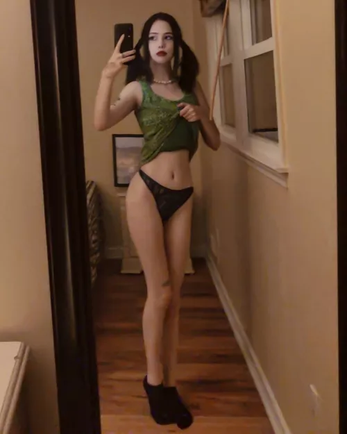 What's up?? Follow my onlyfans page, Daddies 💖 Link in comments xoxo by winegret