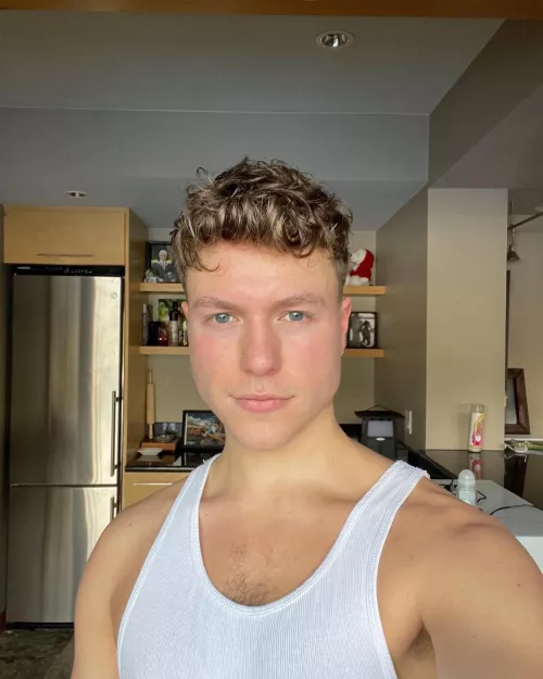 What’s up Reddit? Dms are open 😝 by kaywhye1ie