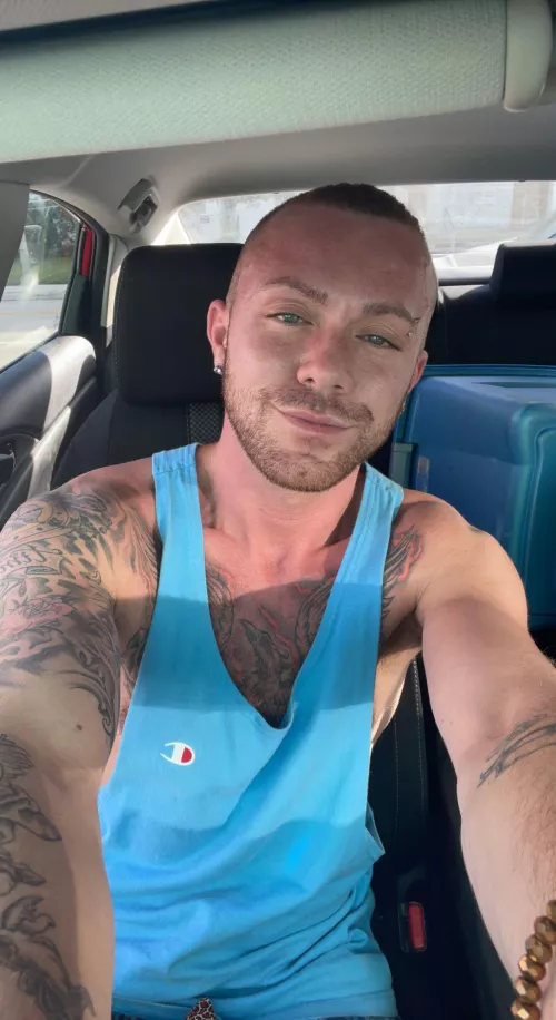 What’s up y’all? Happy Saturday 😎😎 by CommunicationSalty32