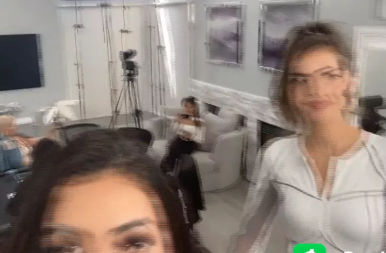 What's with the lines? This happens only when someone plays a clip by arthurtully