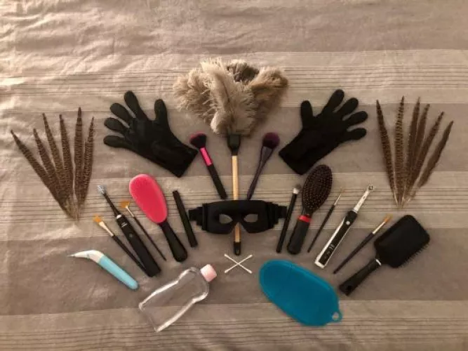 What’s your favorite tickling tool?⛓ any members from Germany in this group? Send me a DM💌