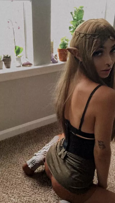 What’s your favorite video game? Mine’s skyrim 🧝🏼‍♀️🐉 by liqgloss