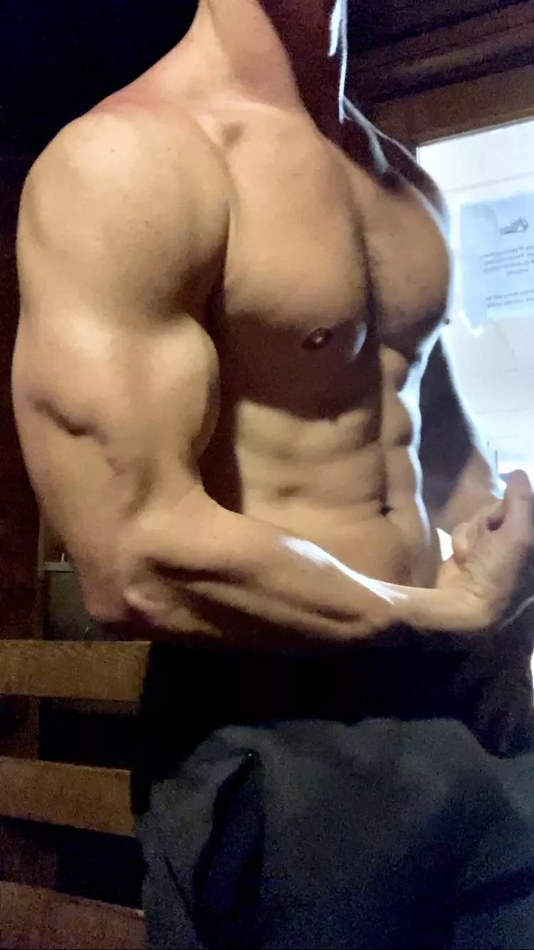 What’s your New Years resolution? 😈 posted by MuffinManOF