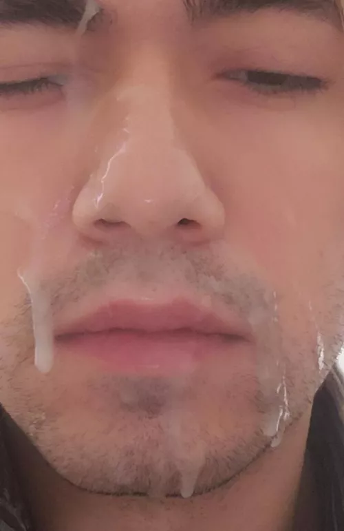 When a Str8 Man Feeds A Phag....