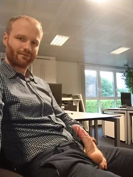 When all your colleagues leave early on Friday... by bobep