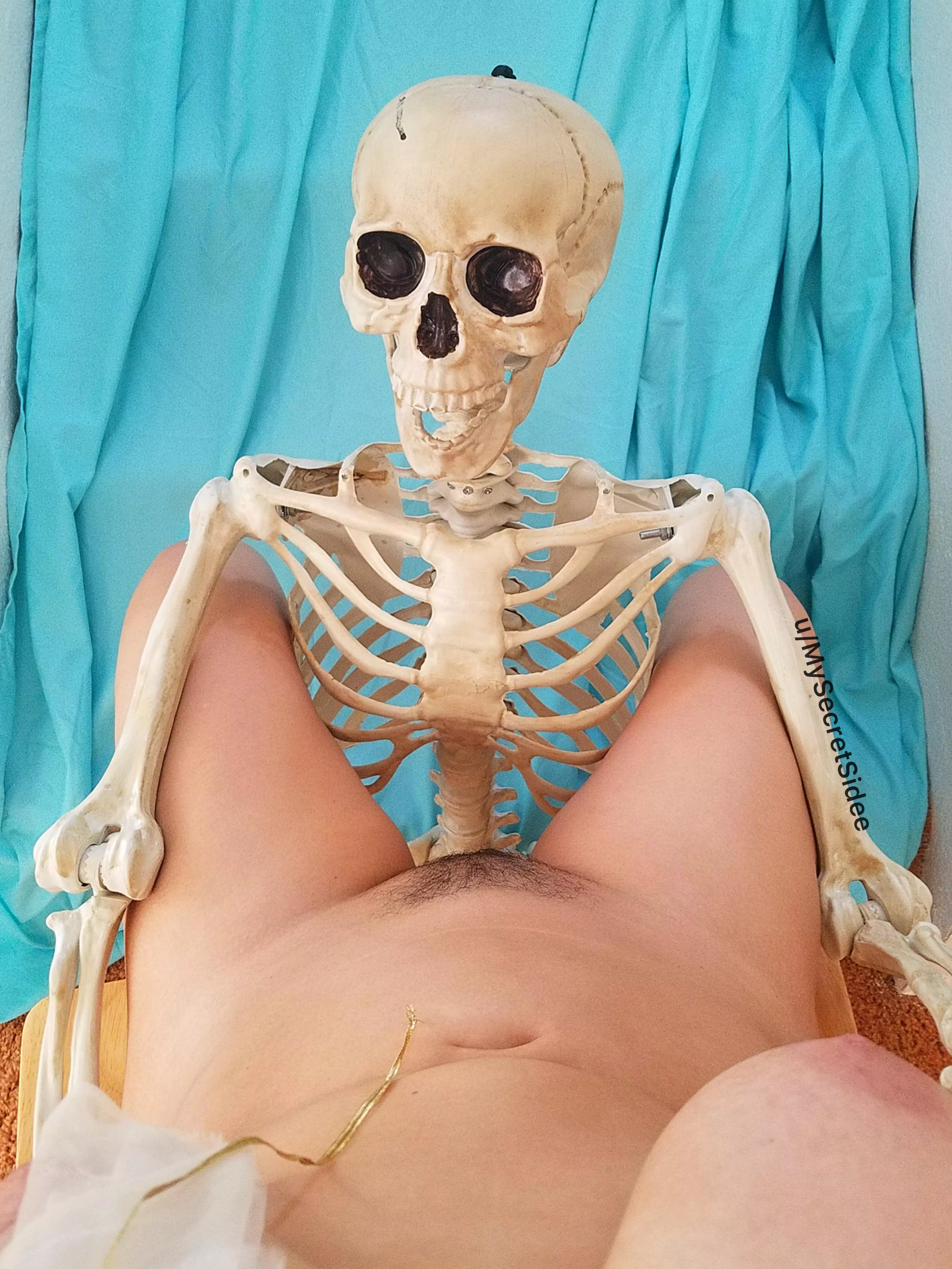 When he says he can go down on a woman forever 😱☠️🎃 posted by MySecretSidee