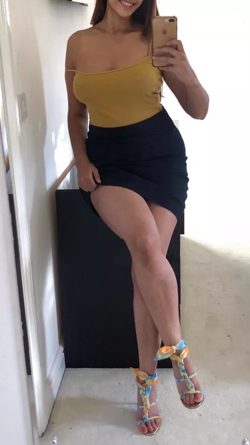 When I go out braless I know every guy is looking at my nipples and imagining me naked...😉😈 British Punjabi Indian by knightrider69x