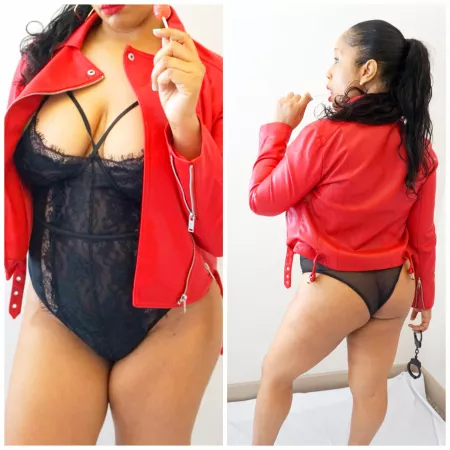 When in doubt suck hard. 💦 by MistressNaia