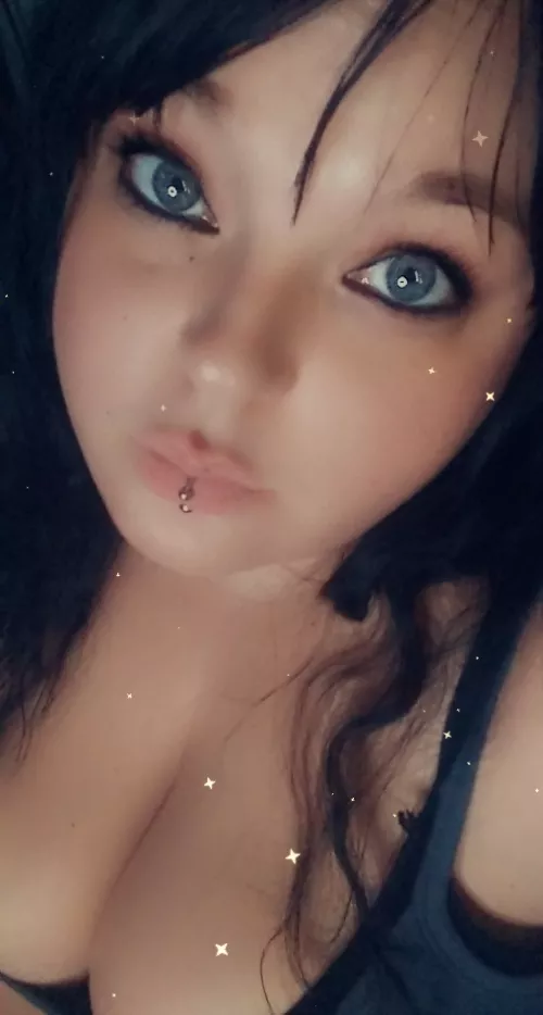 When it's too cute to not share 😍💋 happy Monday. by randombear1021