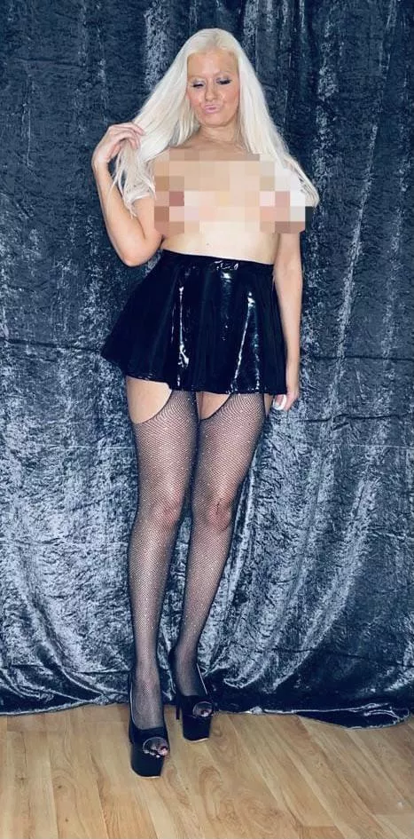 When my bull asks for a strip tease but you’re not invited, pixel tease for you then… posted by sparkly-and-savage